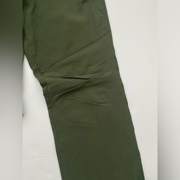 Columbia Omni Shield Advanced Repellency Mens Hiking Pants - Dark Green - Picture 3 of 7